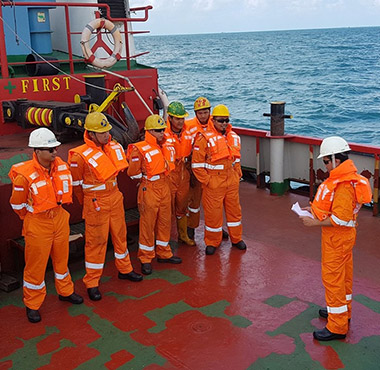  Everest Shipping Agency 