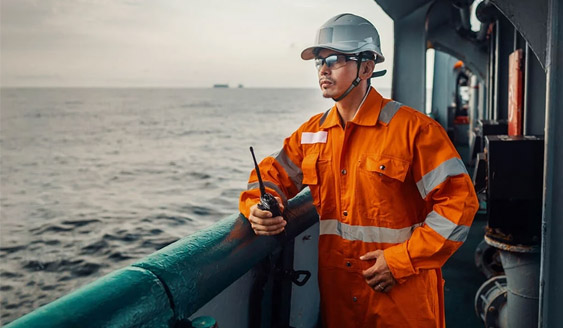  Everest Shipping Agency 